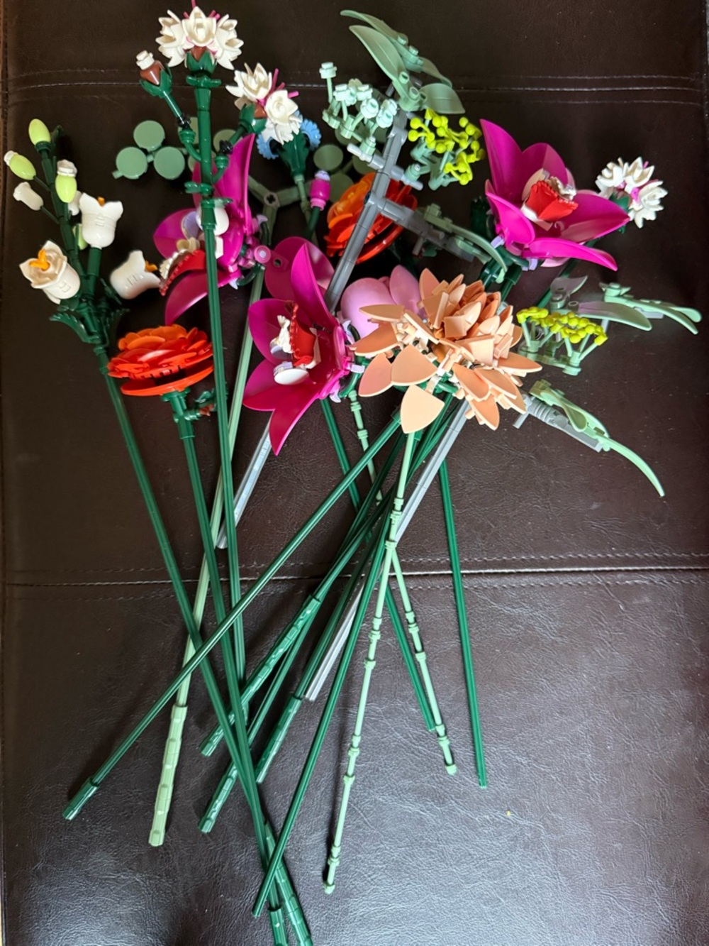Lego Botanicals Pink Flower Bouquet - Pink, Magenta, Orange, White, Green